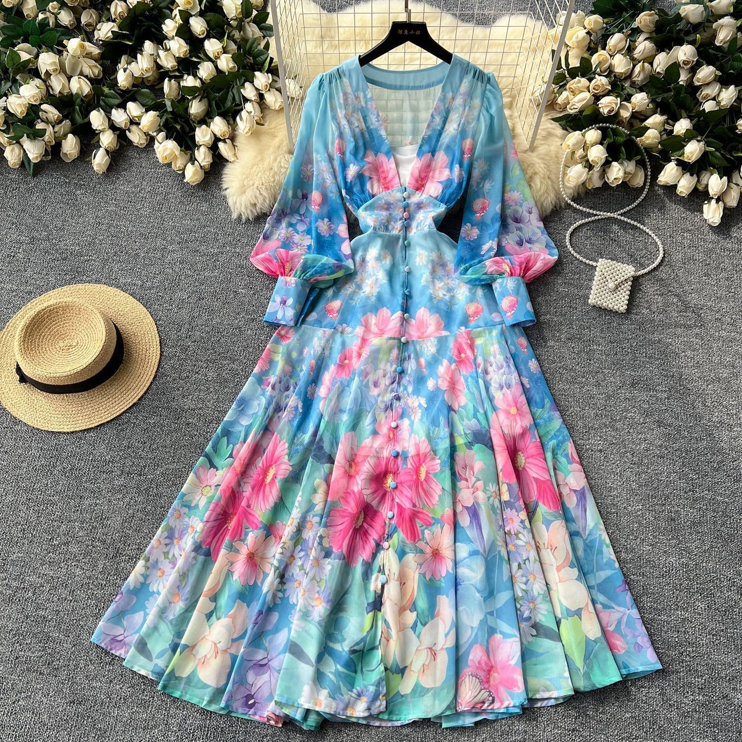 Women's French Retro Deep V-neck Waist Trimming Printing Chiffon Vacation Skirt